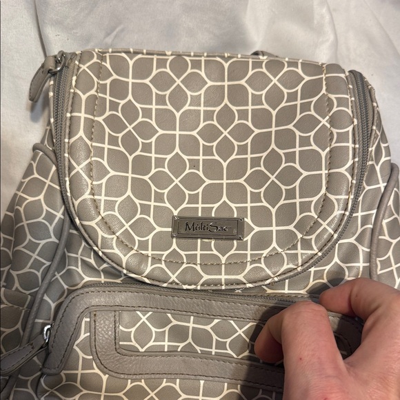 MultiSac Taupe Geometric Print Backpack - Picture 4 of 9
